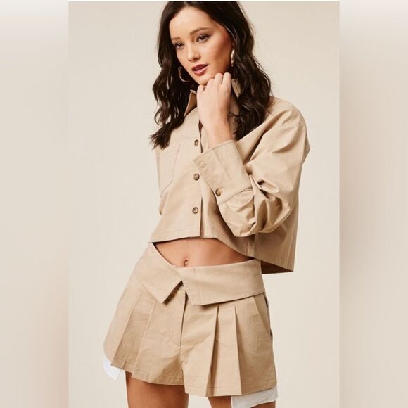 923. CHIC 2 PIECE SET BUTTON DOWN SHIRT WITH SKORT- BEIGE - Picture 5 of 6